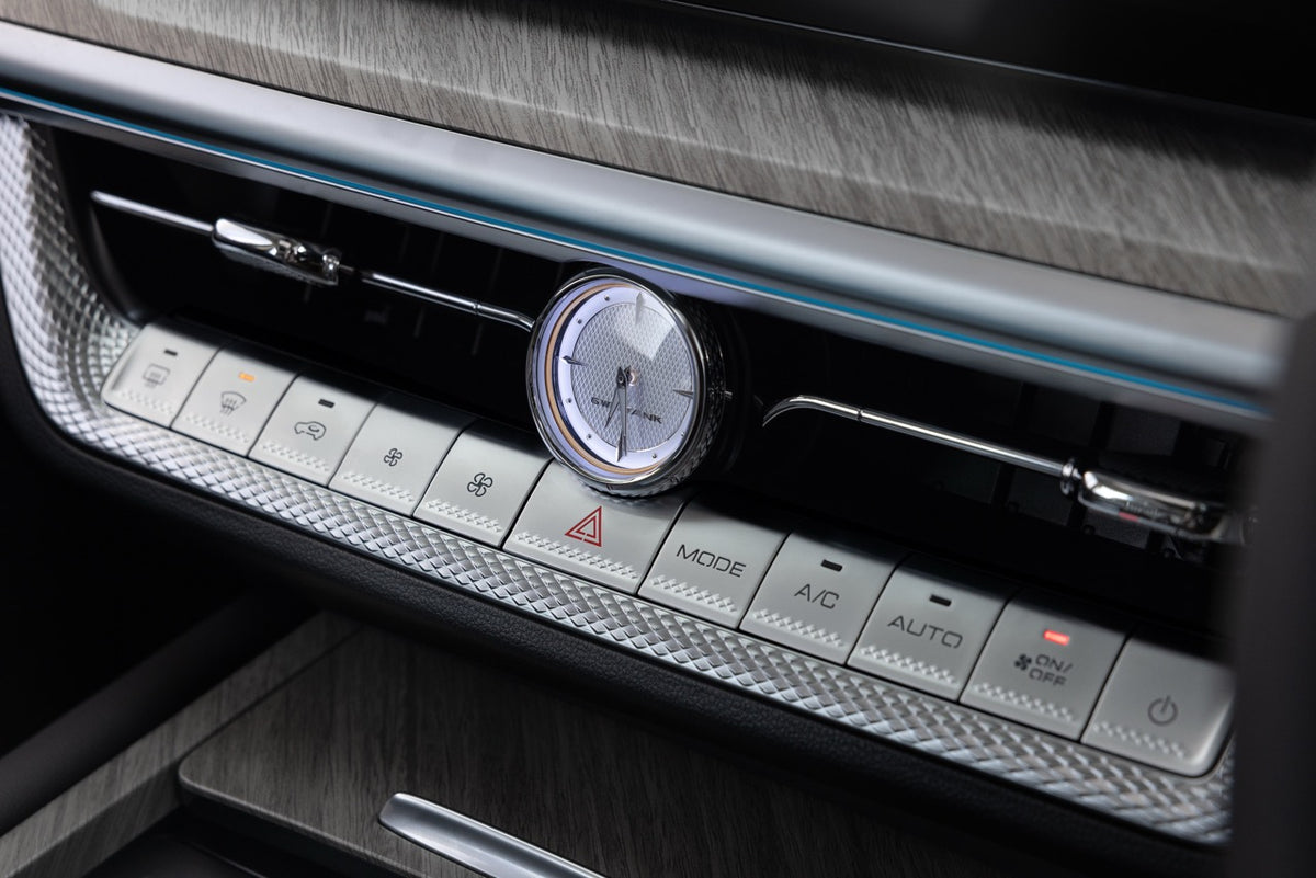 TANK 500 3.0TD 9AT 4x2 SUPER LUXURY