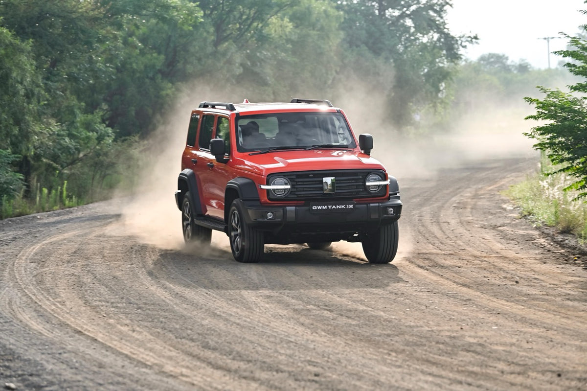 Tank 300 2.4TD Luxury A/T